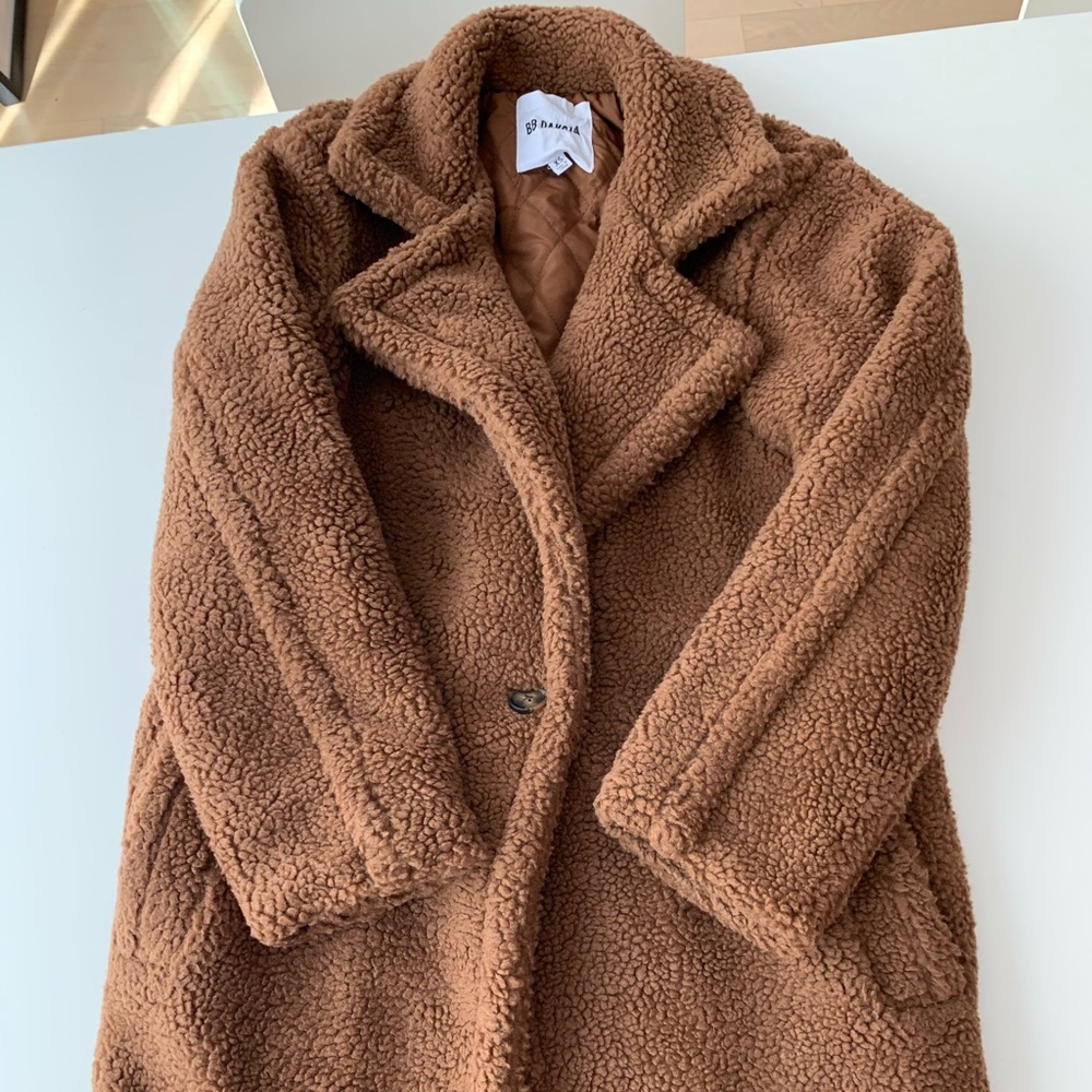 BB Dakota chocolate brown teddy coat, perfect!